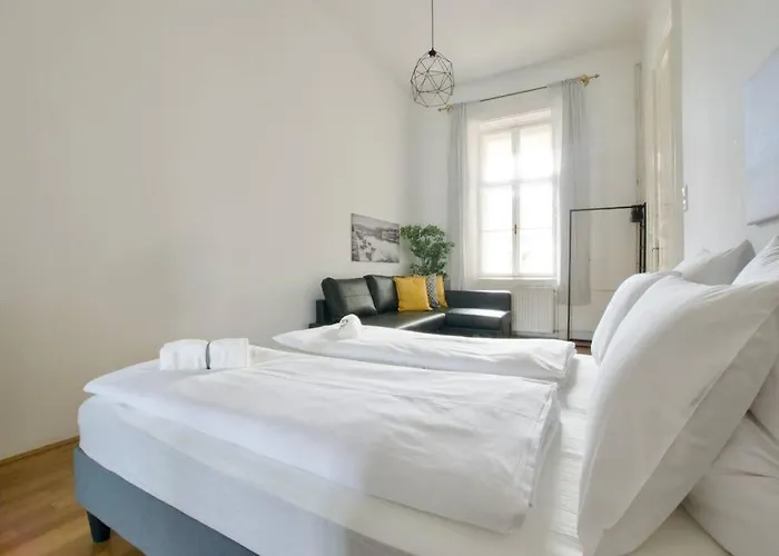 Budget Apartment By Hi5 - King Street - For Groups